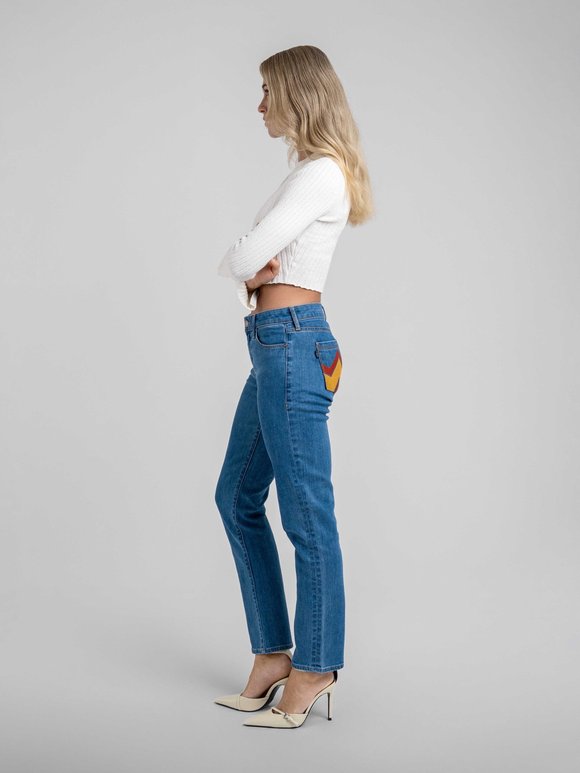 Runaround Sue w/Embroidery Pocket in Fairchild