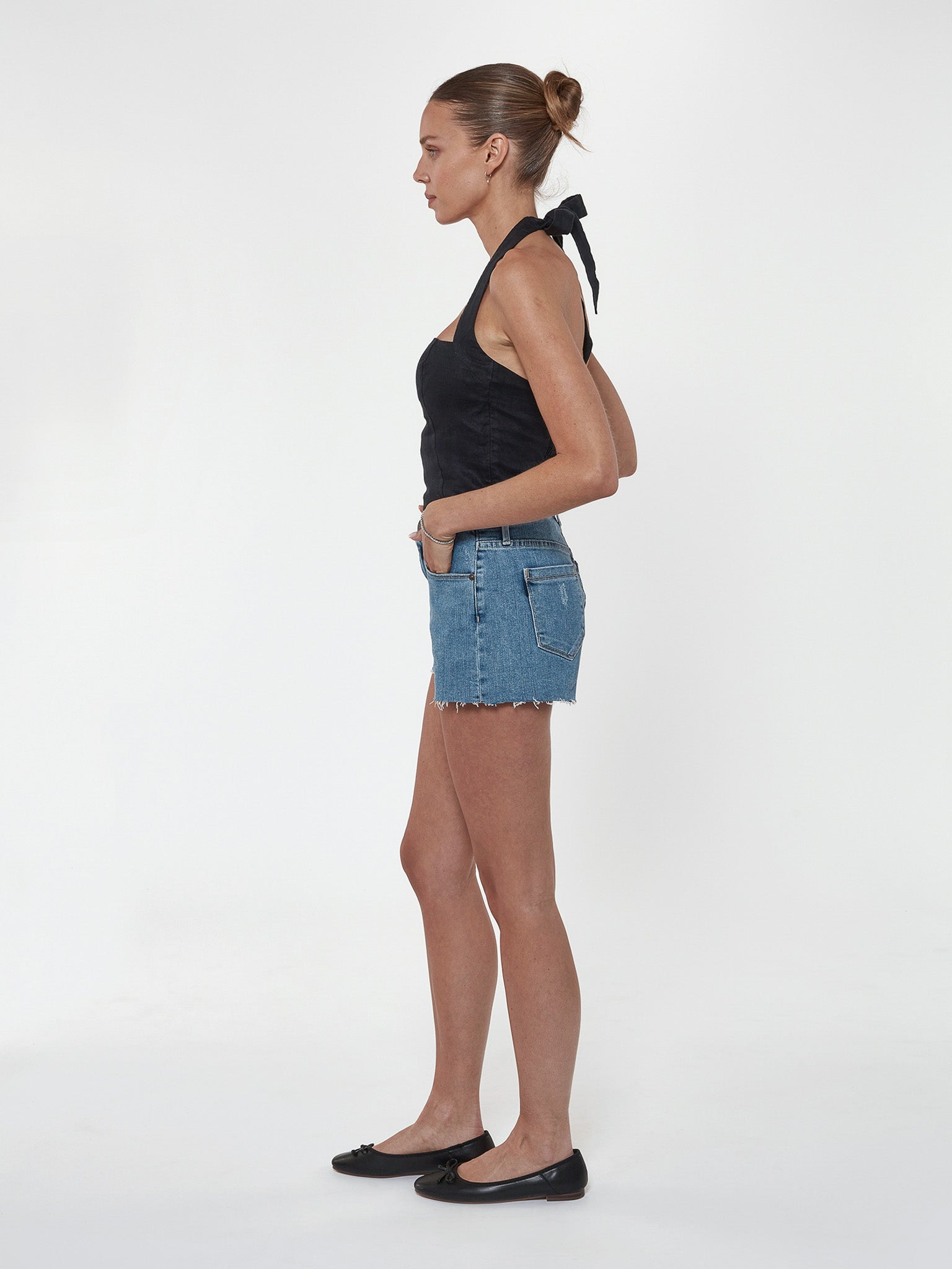 Charlie Short w/Raw Hem in Brentwood Distressed